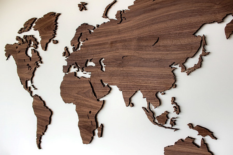 Wooden world map Walnut - Weltkarte aus Holz Nussbaum